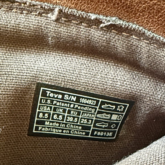 Teva Capistrano Waterproof Leather Mid Calf Boot - Picture 10 of 12